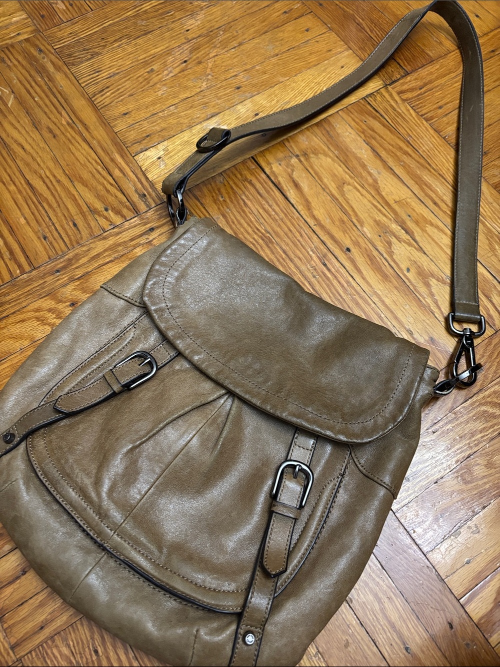 Classic Tan Crossbody Shoulder Bag